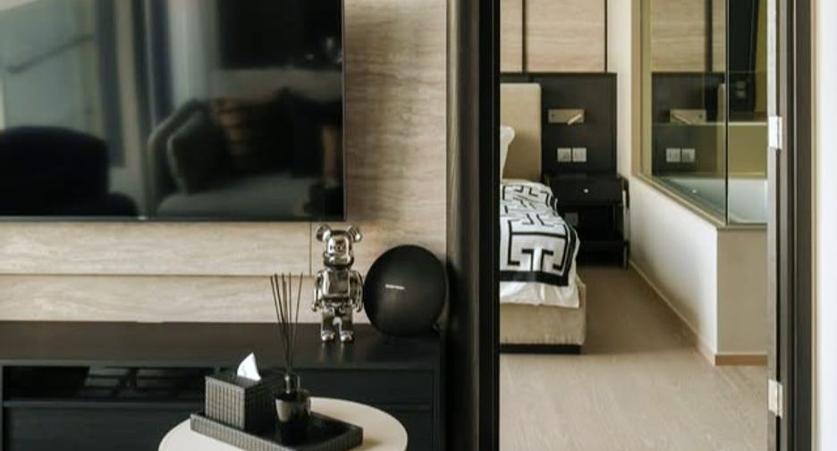 For rent 1 bed condo in Watthana, Bangkok
