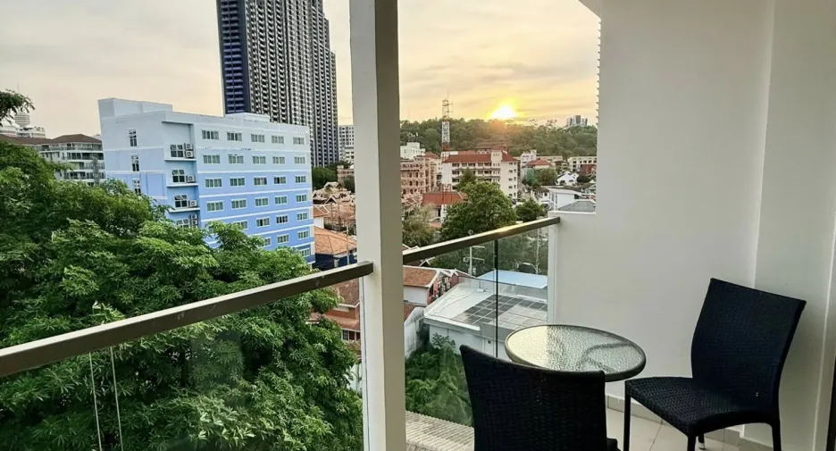 À louer 2 chambres condo à South Pattaya, Pattaya