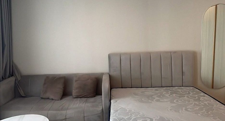 For rent studio condo in Pathum Wan, Bangkok