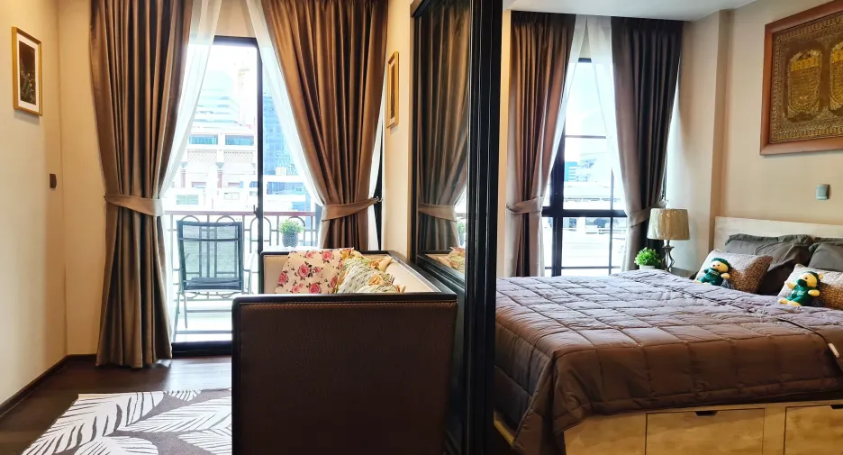 Condo en alquiler y en venta de 1 habitaciones en Pathum Wan, Bangkok
