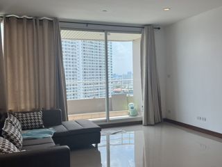 À louer 2 chambres condo à Bang Kho Laem, Bangkok