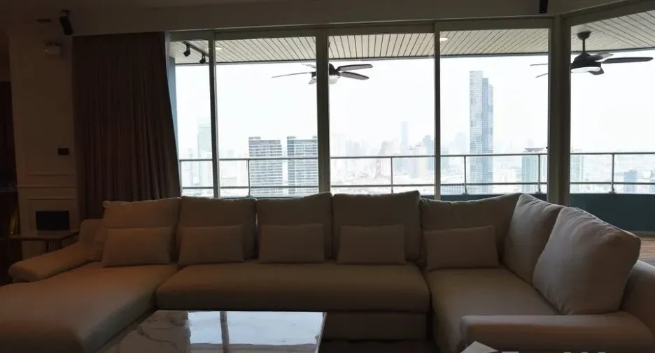 Condo en venta de 4 habitaciones en Bang Kho Laem, Bangkok