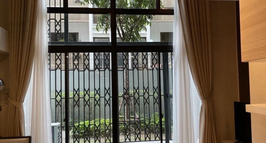 Wohnung zur Miete mit 1 Zimmer in Pathum Wan, Bangkok