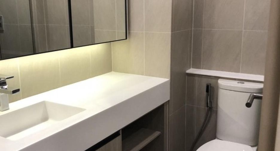 Wohnung zur Miete mit 1 Zimmer in Pathum Wan, Bangkok