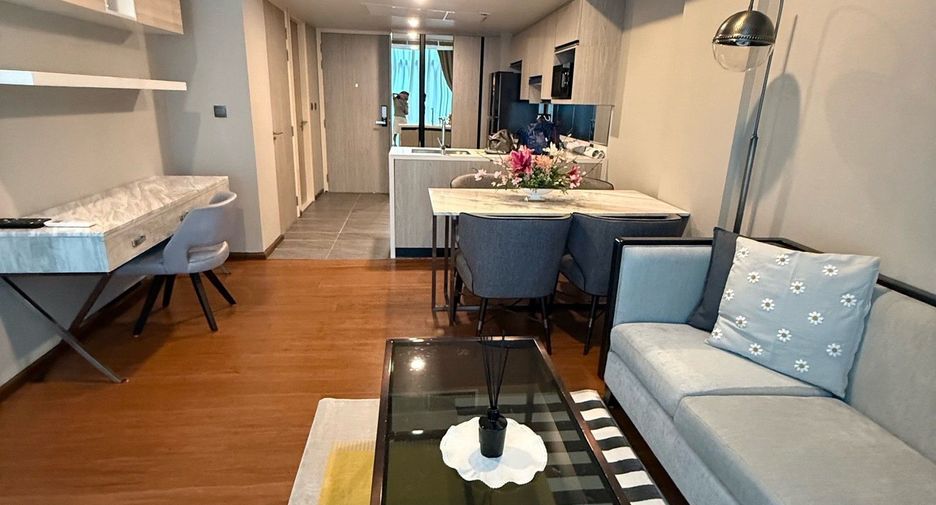 Wohnung zur Miete mit 1 Zimmer in Pathum Wan, Bangkok