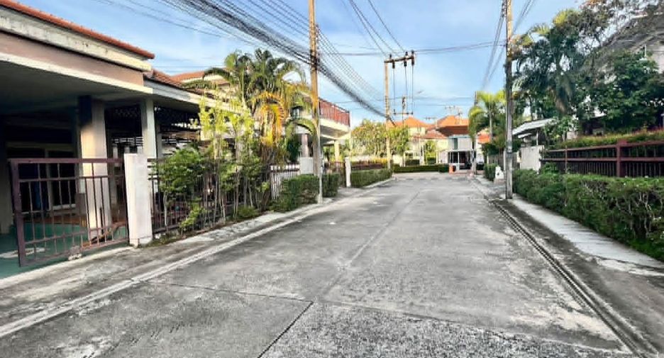 Haus zur Miete mit 4 Zimmer in Mueang Phuket, Phuket