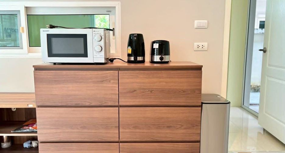 Haus zur Miete mit 4 Zimmer in Mueang Phuket, Phuket