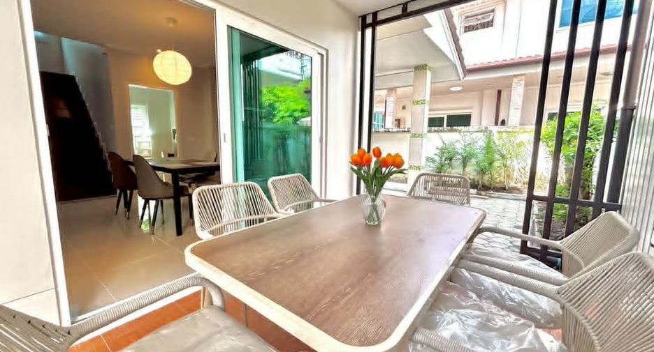 Haus zur Miete mit 4 Zimmer in Mueang Phuket, Phuket