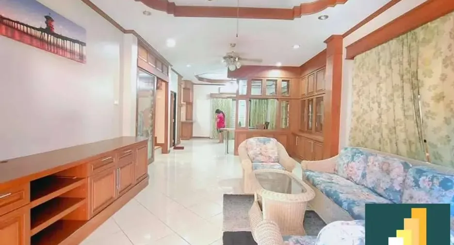 For rent and for sale 3 bedrooms house in Bang Lamung, Chonburi