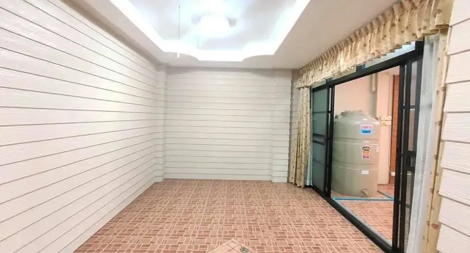 For rent and for sale 3 bedrooms house in Bang Lamung, Chonburi
