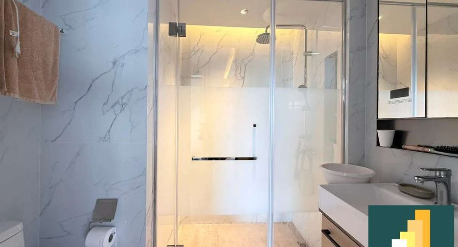 For rent 2 bedrooms condo in Pratumnak, Pattaya