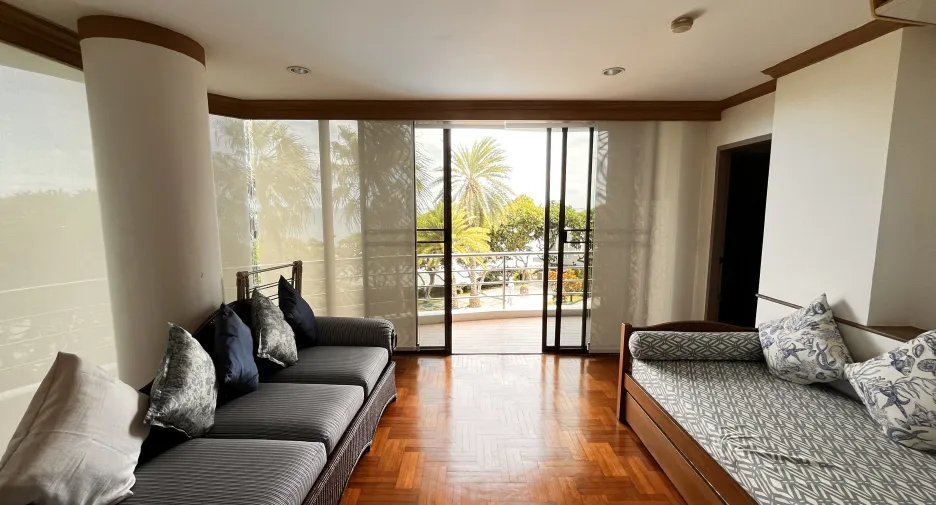 À louer 2 chambres condo à Pratumnak, Pattaya