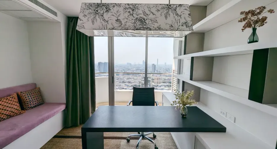 For rent 3 bedrooms condo in Sathon, Bangkok