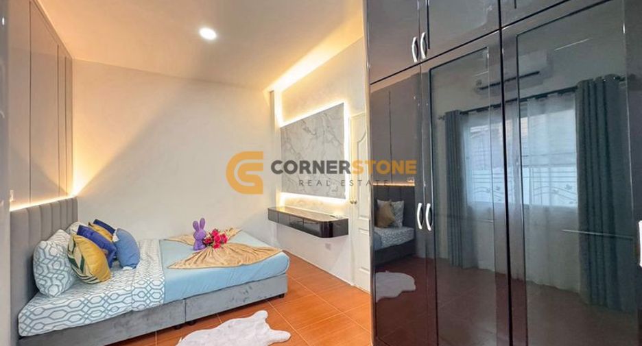 Haus zur Miete mit 5 Zimmer in East Pattaya, Pattaya