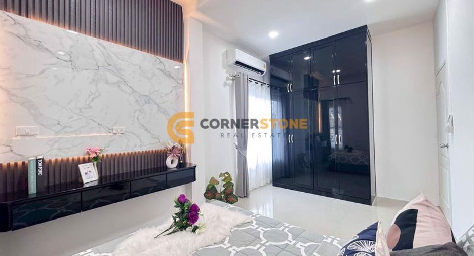 Haus zur Miete mit 5 Zimmer in East Pattaya, Pattaya