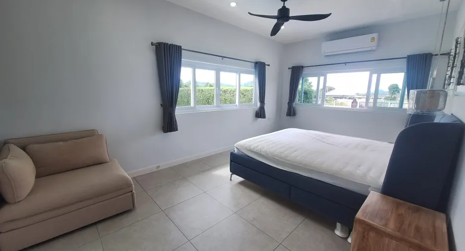 For sale and for rent 4 bedrooms villa in Pran Buri, Prachuap Khiri Khan