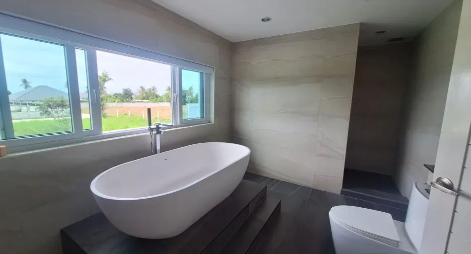 For sale and for rent 4 bedrooms villa in Pran Buri, Prachuap Khiri Khan