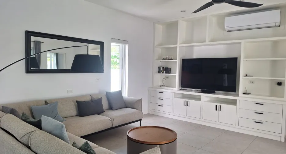For sale and for rent 4 bedrooms villa in Pran Buri, Prachuap Khiri Khan