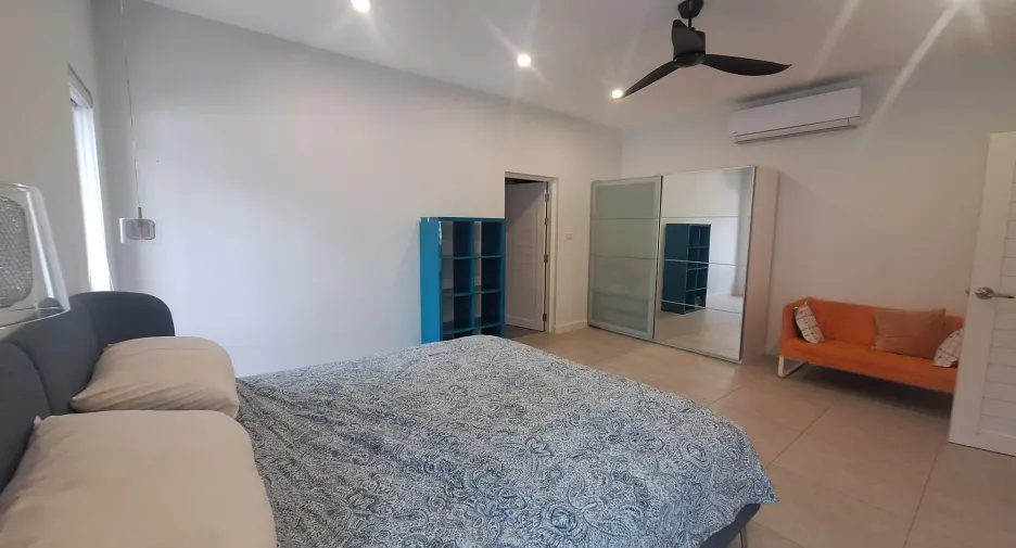 For sale and for rent 4 bedrooms villa in Pran Buri, Prachuap Khiri Khan