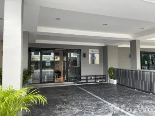 Haus zum Kauf mit 6 Zimmer in Bang Khen, Bangkok