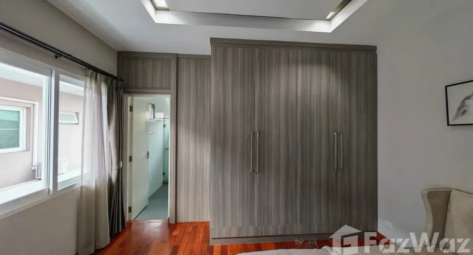 For sale and for rent 4 bedrooms house in Bang Phli, Samut Prakan