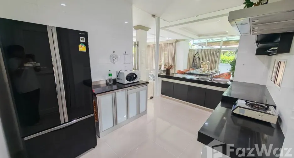 For sale and for rent 4 bedrooms house in Bang Phli, Samut Prakan