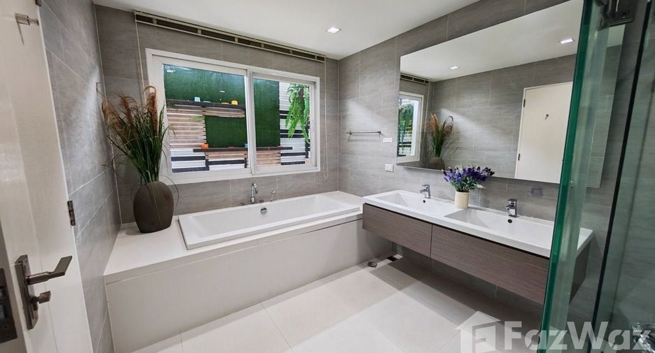 À vendre et à louer 4 chambres maison à Bang Phli, Samut Prakan