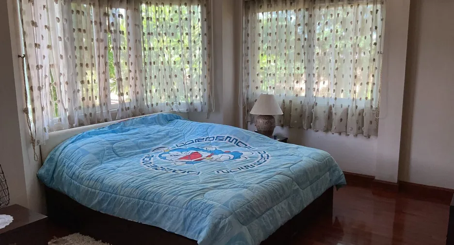 出租 和 出售 3 卧室 独立屋 在 Bang Khen, 曼谷