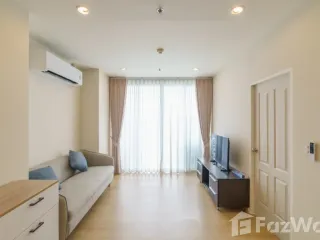 For rent 2 bedrooms condo in Yan Nawa, Bangkok