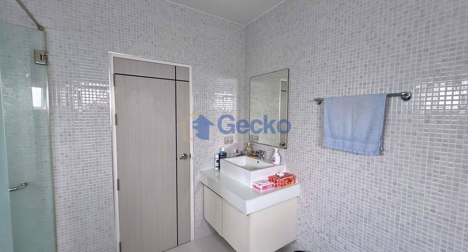 Haus zum Kauf mit 5 Zimmer in East Pattaya, Pattaya