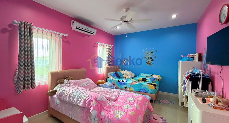 Haus zum Kauf mit 5 Zimmer in East Pattaya, Pattaya