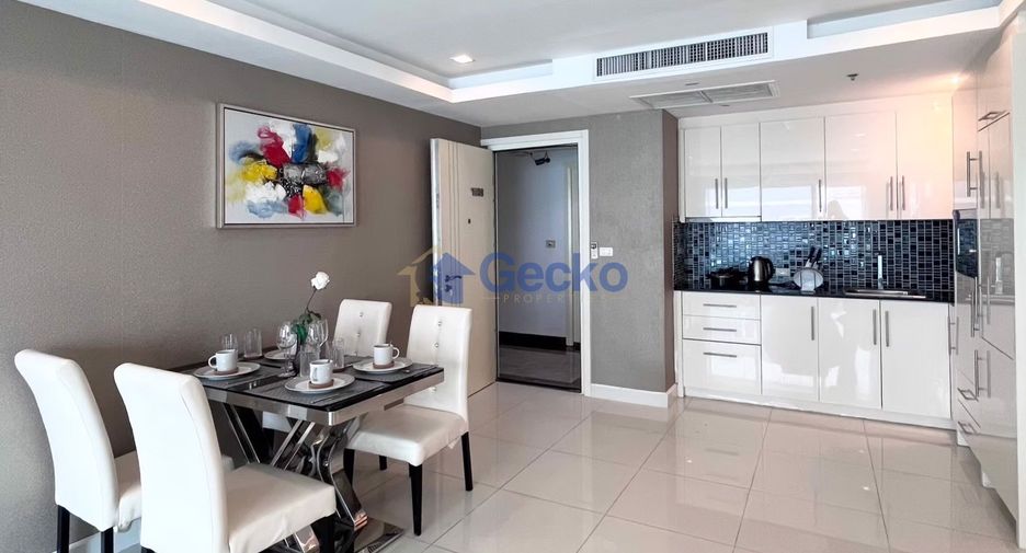 À vendre 2 chambres condo à Pratumnak, Pattaya