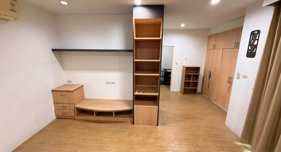 出售 和 出租 4 卧室 独立屋 在 Suan Luang, 曼谷