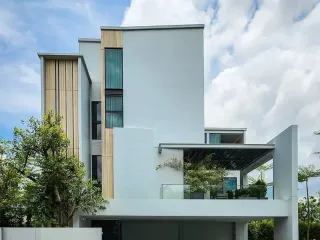For rent 4 bedrooms house in Saphan Sung, Bangkok