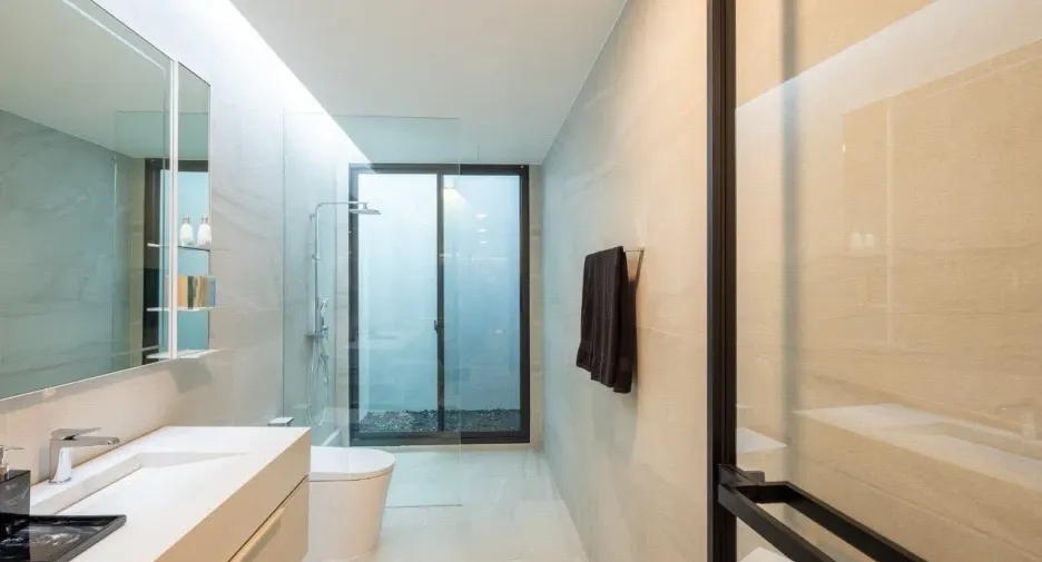 For rent 4 bedrooms house in Saphan Sung, Bangkok
