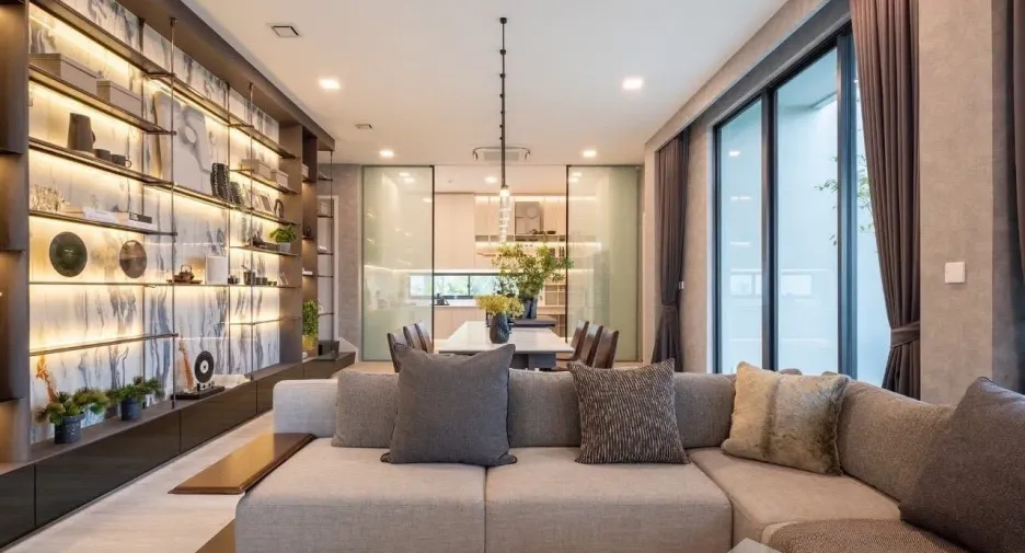 For rent 4 bedrooms house in Saphan Sung, Bangkok