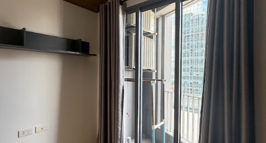 For rent 1 bed condo in Bang Rak, Bangkok