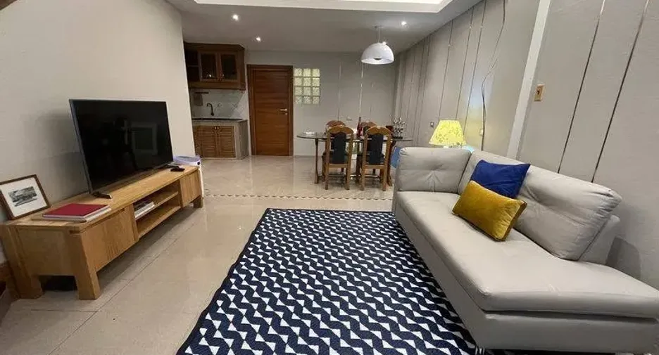 Casa adosada en alquiler de 3 habitaciones en Bang Na, Bangkok