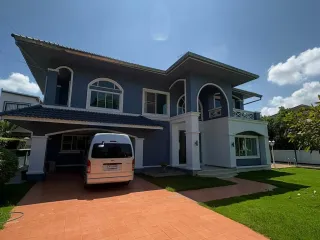 Villa en venta y en alquiler de 5 habitaciones en San Sai, Chiang Mai