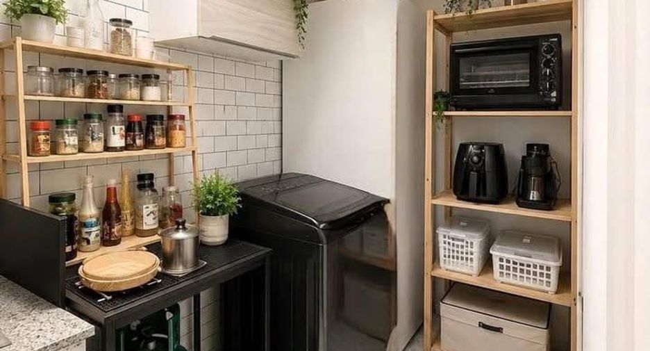 For sale 3 bedrooms townhouse in Bang Kapi, Bangkok