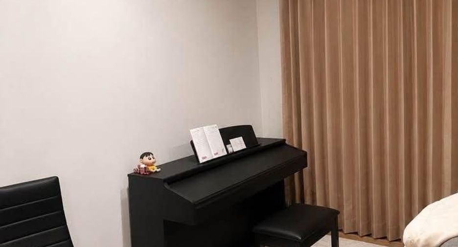 For sale 3 bedrooms townhouse in Bang Kapi, Bangkok