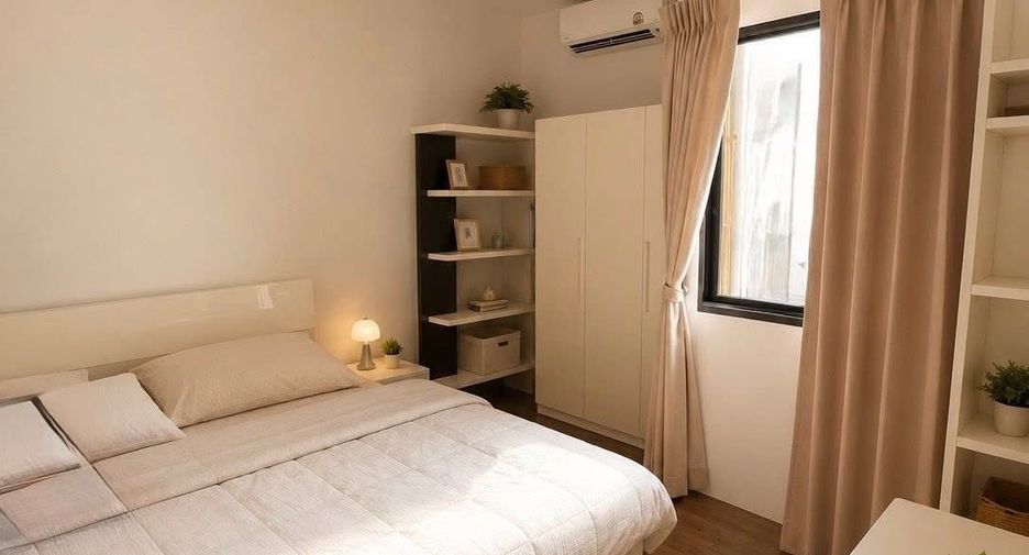 For sale 3 bedrooms townhouse in Bang Kapi, Bangkok
