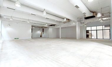 For rent retail Space in Watthana, Bangkok