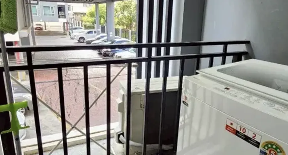 Wohnung zum Kauf mit Studio in Phra Khanong, Bangkok