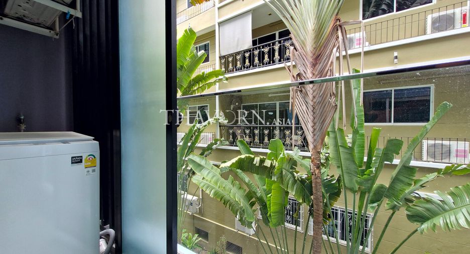 For rent studio condo in Pratumnak, Pattaya