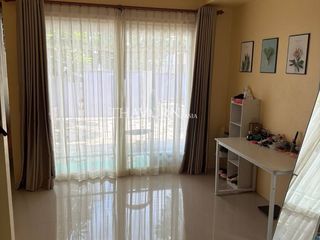 Haus zur Miete mit 3 Zimmer in Bang Lamung, Chonburi