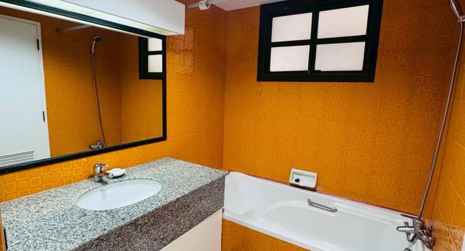 À louer 1 chambre condo à Watthana, Bangkok