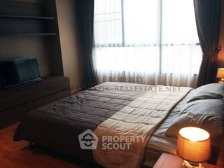 Продажа 2 спальни кондо в Пхра Кханонг, Бангкок