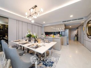 For sale 3 bedrooms condo in Watthana, Bangkok