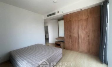 For rent 2 bedrooms condo in Khlong San, Bangkok